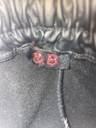 Pantalón cargo polipiel negro