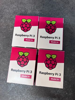 4 Raspberry Pi 3 Model A+ Nuevas