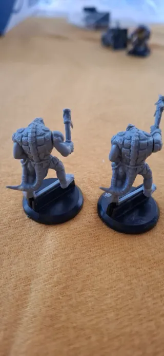 Lote 6 Miniaturas Warhammer Skaven y Hom