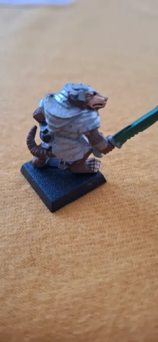 Lote 6 Miniaturas Warhammer Skaven y Hom