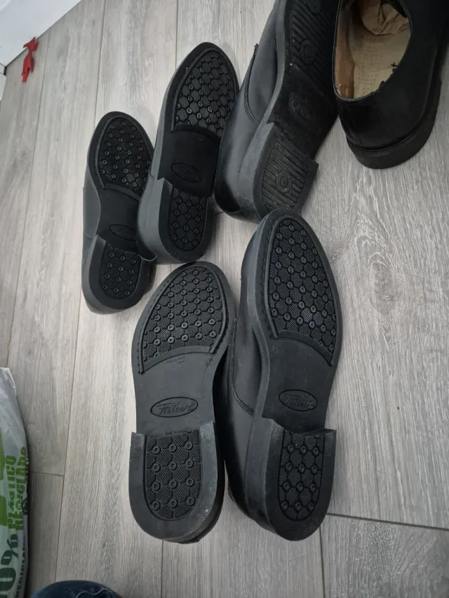 Zapatos de piel negros