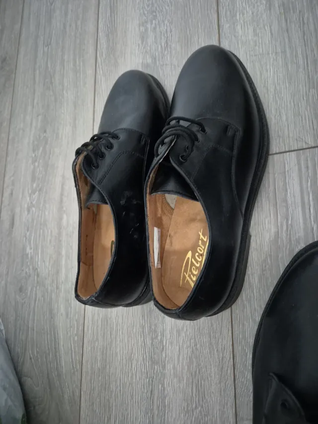 Zapatos de piel negros