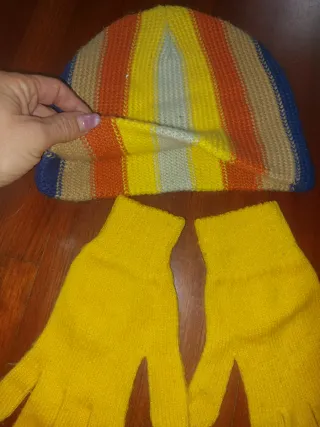 Gorro y guantes unisex multicolor