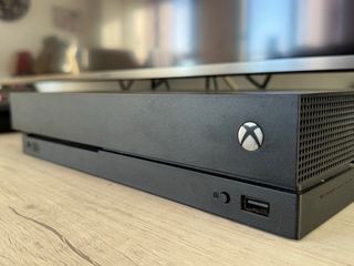 Xbox One X Negra 1TB
