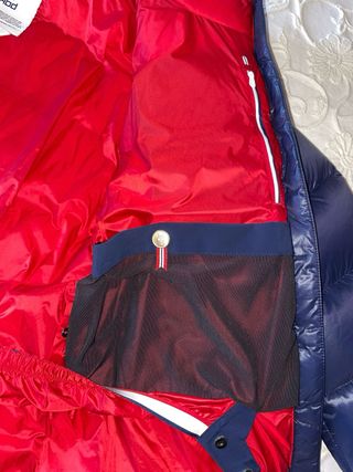 850€-->400€ Plumífero Helly Hansen M nuevo!