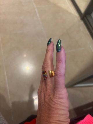 Anillo Inicial con Piedras Multicolor