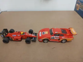 Lote 2 coches Scalextric: Porsche y Ferrari