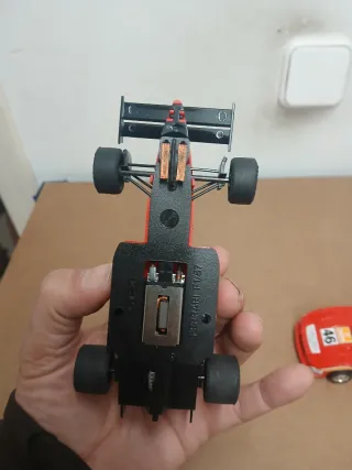 Lote 2 coches Scalextric: Porsche y Ferrari