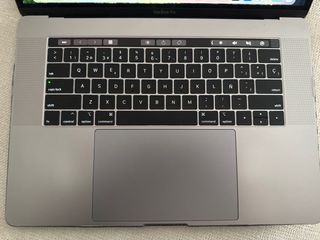 MacBook Pro 15” Gris Espacial