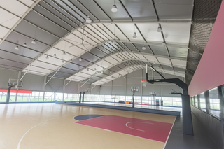 Carpas y cubiertas para pistas de pádel y tenis