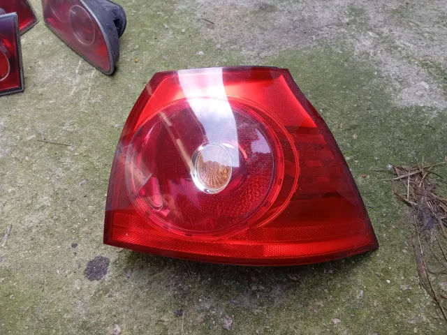 Piloto trasero Golf V