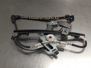 ELEVALUNAS DELANTERO DERECHO SEAT CORDOBA BERLINA