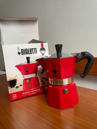Cafetera Bialetti Moka Express Roja