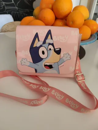 Bolso infantil Bluey rosa con correa