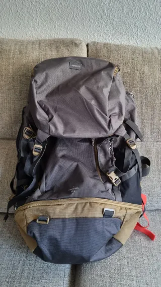 Mochila Forclaz Travel 500 50L Decathlon