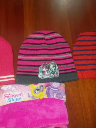 Gorros Braga y guantes polares