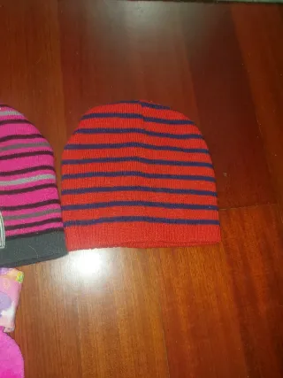 Gorros Braga y guantes polares