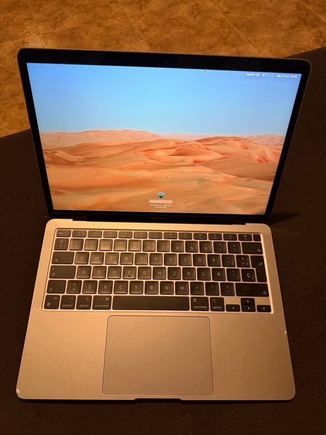 MacBook Air M1 8GB RAM / 256GB Plata