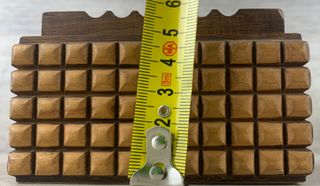 Scatola portagioie in legno intagliato