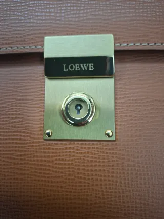 Cartera portafolio Loewe Piel Marrón y Dorado.Medi