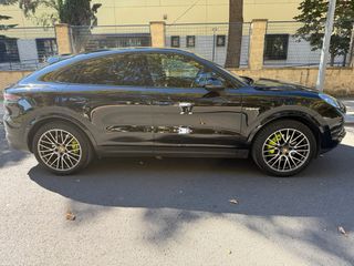 Porsche Cayenne 2022