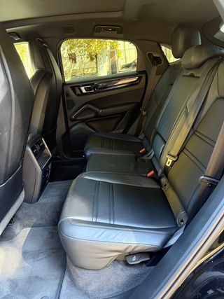 Porsche Cayenne 2022