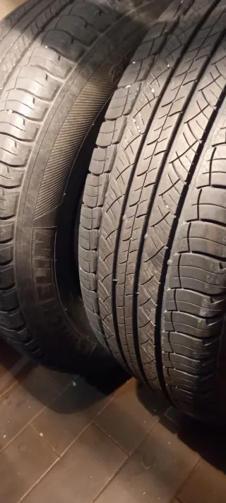 Neumático Michelin 215/65 R16 98H M+S