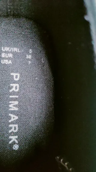 Tenis casuales negros talla 38