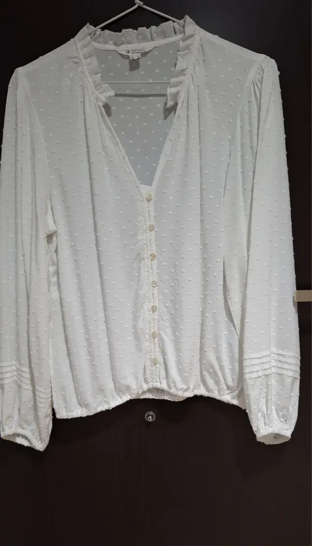 Blusa romántica blanca