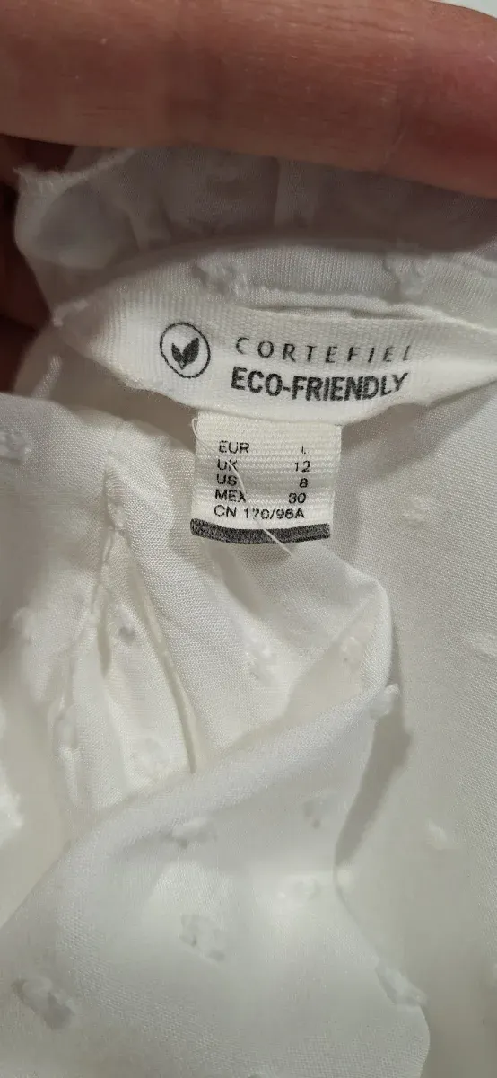 Blusa romántica blanca