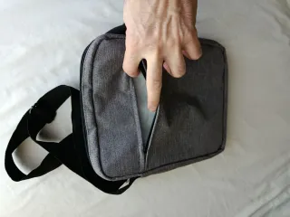 Bolso bandolera gris INTERCOSMO