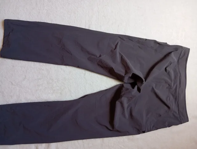 Pantalón Arc'teryx Gris