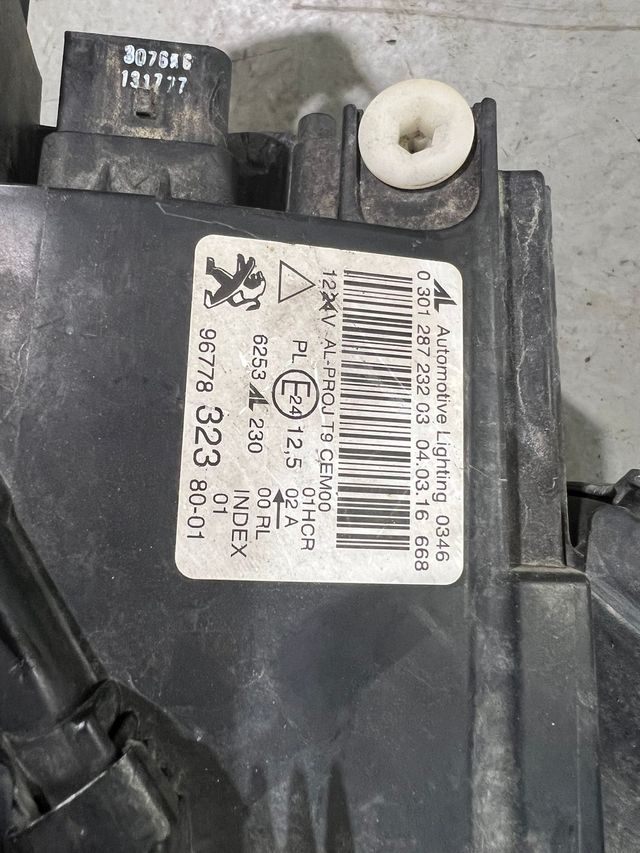 Faro Delantero Derecho Peugeot