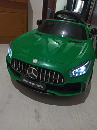 Coche eléctrico Mercedes AMG niños