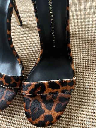 sandalias de tacón de Zara