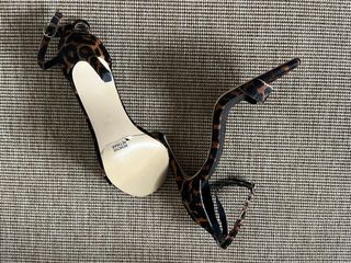 sandalias de tacón de Zara