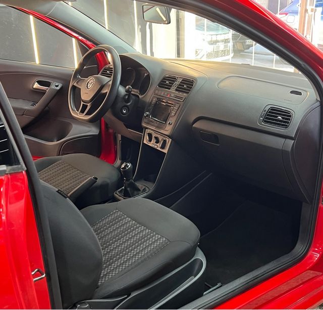 Volkswagen Polo 2014