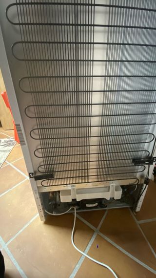 Congelador Vertical NEW POL NWF1851PF