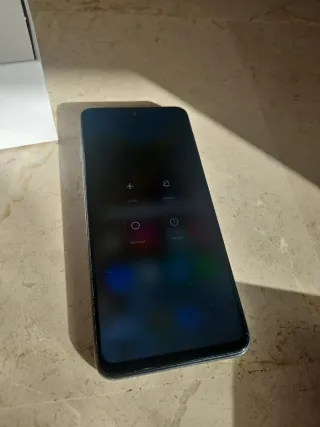 Xiaomi Redmi Note 9 Pro con caja y cargador