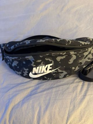 Riñonera juvenil camuflaje