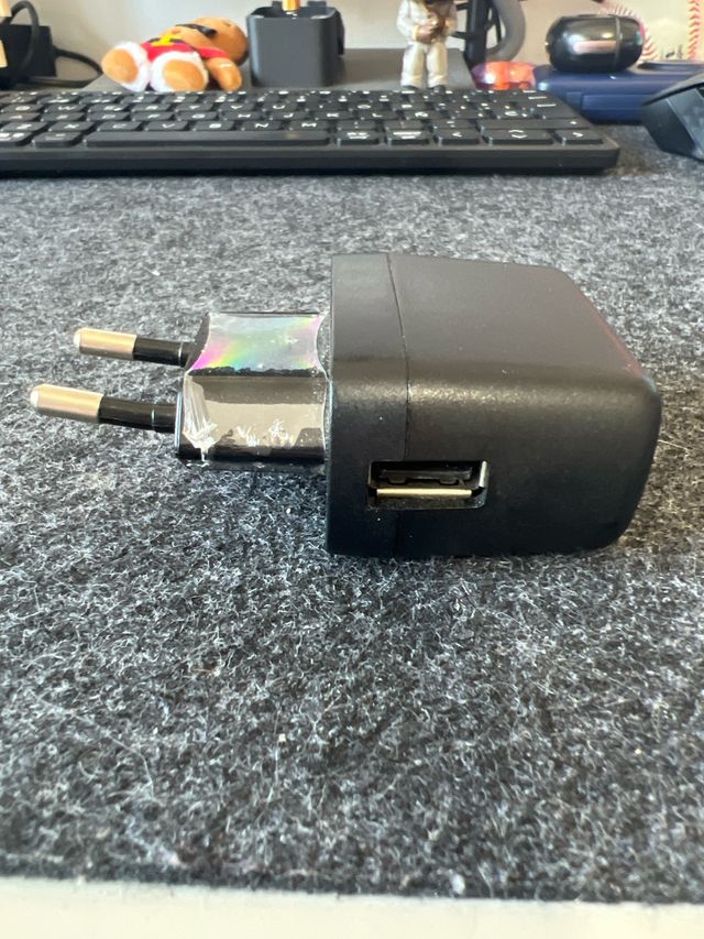 Cargador Nuevo USB Negro