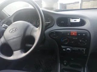 Hyundai lantra  1999