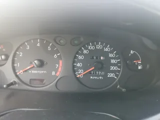 Hyundai lantra  1999