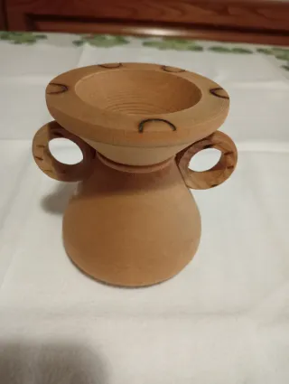 Anfora decorativa in legno