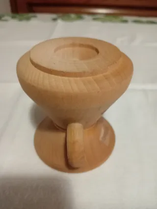 Anfora decorativa in legno