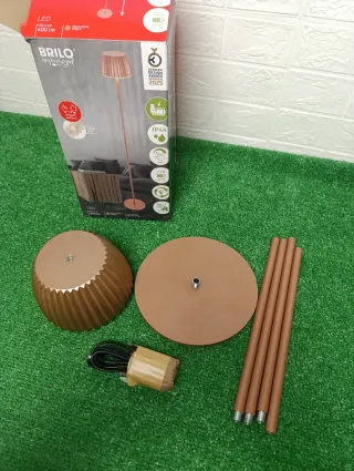 Lámpara de pie inalámbrica