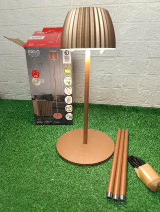 Lámpara de pie inalámbrica