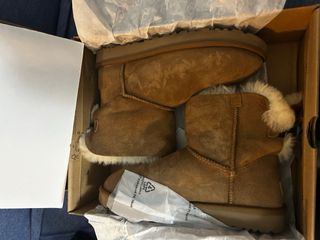 UGG Mini Bailey Bow II stivali con fiocco