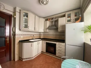 Piso alto frontal al mar en playa Victoria, Cádiz