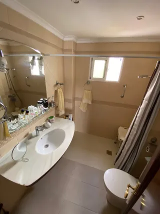 Piso alto frontal al mar en playa Victoria, Cádiz